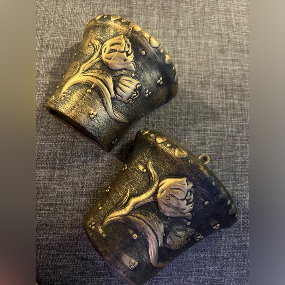 Pretty hanging planters set of 2